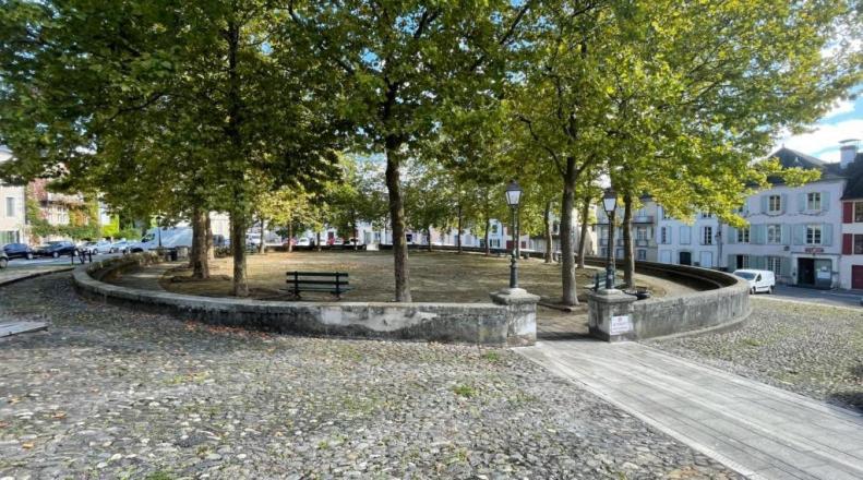 דירות Le Saint Pierre Quartier Historique D'Oloron Sainte Marie מראה חיצוני תמונה