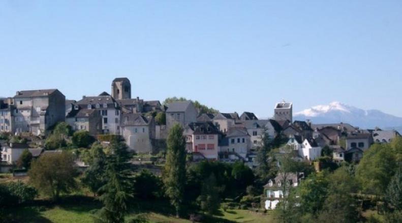 דירות Le Saint Pierre Quartier Historique D'Oloron Sainte Marie מראה חיצוני תמונה